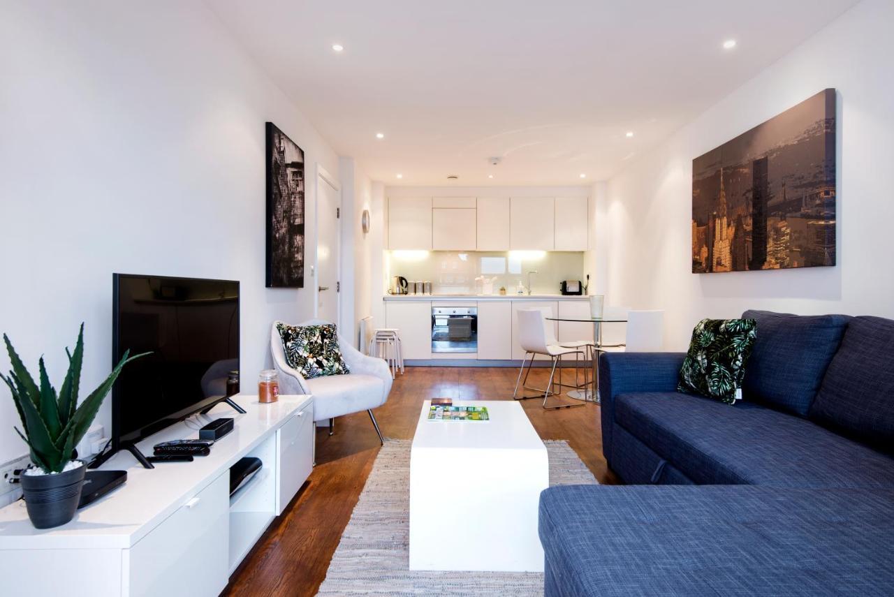 Luxury 2-Bed Flat Parking And Close To The Tube London Luaran gambar