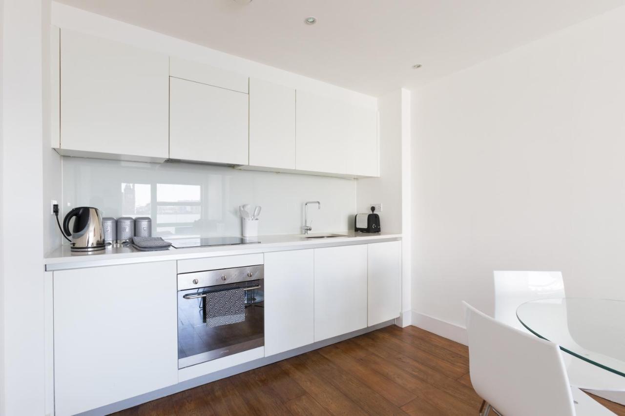 Luxury 2-Bed Flat Parking And Close To The Tube London Luaran gambar