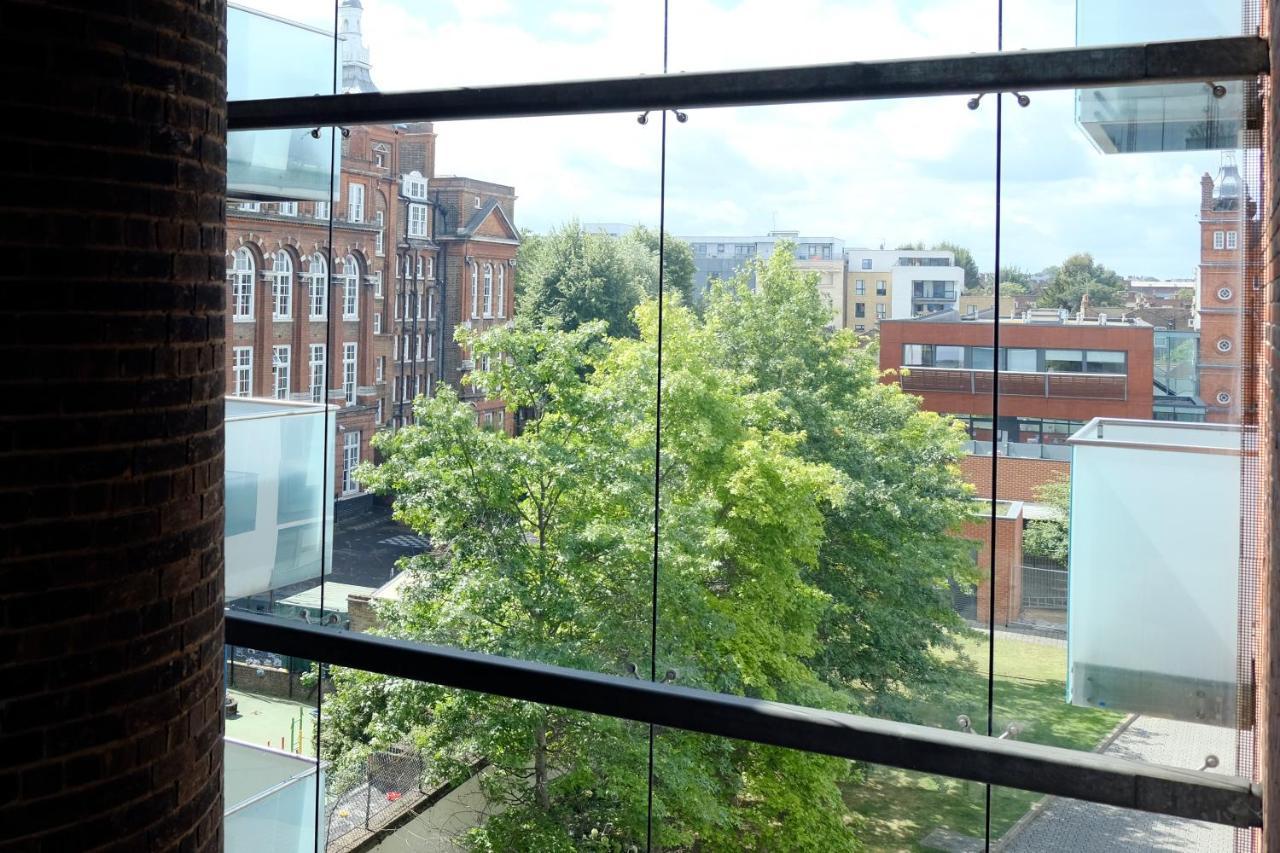 Luxury 2-Bed Flat Parking And Close To The Tube London Luaran gambar