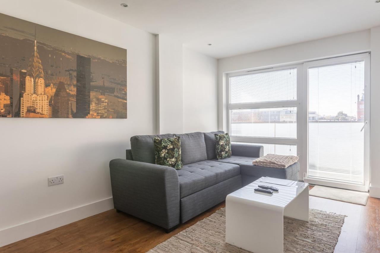 Luxury 2-Bed Flat Parking And Close To The Tube London Luaran gambar